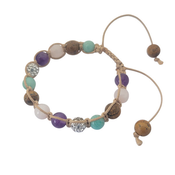 geknoopte armband van beige waxkoord met amethist, rozenkwarts, jaspis, amazoniet en witte rhinestone kralen