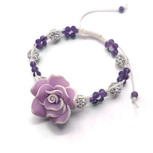 Geknoopte armband met paars/witte fimoklei bloem, amethist en regenboogmaanssteen bloemetjes + witte rhinestone kralen