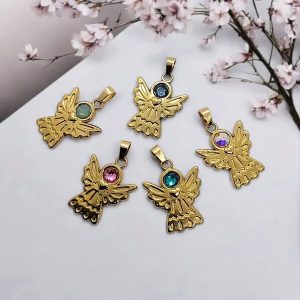 5 Goudkleurige rvs engelhangertjes met Swarovski steentje